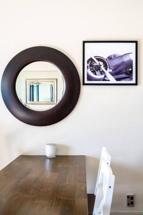 Luxury Waterfront Nest Above Viaduct Harbour Apartment โอ๊คแลนด์ ภายนอก รูปภาพ