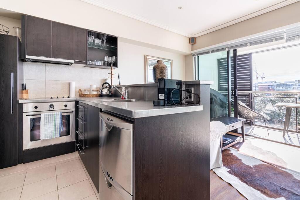 Luxury Waterfront Nest Above Viaduct Harbour Apartment โอ๊คแลนด์ ภายนอก รูปภาพ